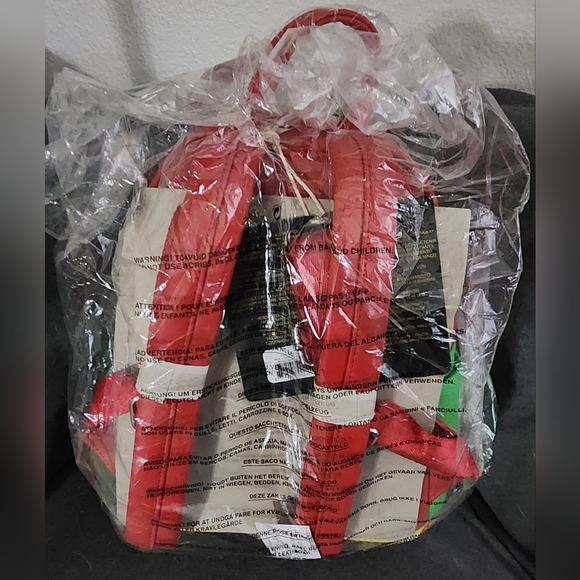 Loungefly POP! DragonBall Z Mini Backpack - Picture 7 of 7